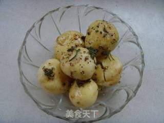 夏日小清新---迷迭香烤马铃薯的做法步骤:3