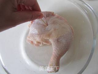 醉香鸡腿的做法步骤：1