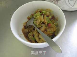 【电饭煲做好吃的饭】酱汁咸肉菜饭的做法步骤：10