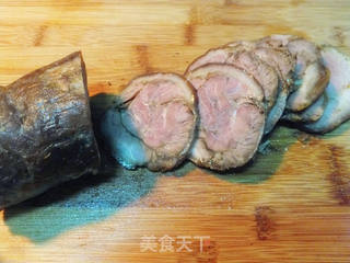 秘制卤肘子的做法步骤:17