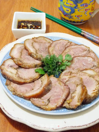 秘制卤肘子的做法步骤:18