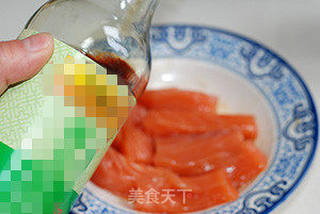 三文鱼培根卷的做法步骤:3