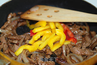 牛肉炒年糕的做法步骤:4