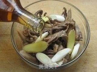 〖酱香卤鸭舌〗------夏季佐酒小食” 鸭赚 “的做法步骤：4