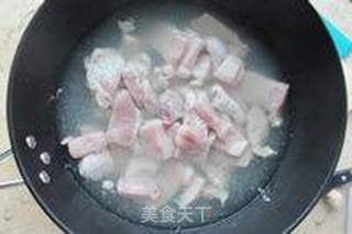 红烧肉烧芋头的做法步骤:4