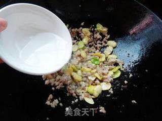 肉末炒蚕豆的做法步骤:6
