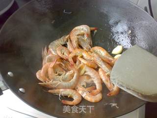 大虾青瓜麻油爆的做法步骤:4