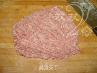 包子好看,全在摺上——猪肉小包的做法步骤:2