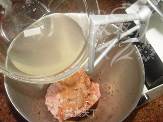 包子好看,全在摺上——猪肉小包的做法步骤:4
