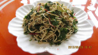 香椿拌豆皮的做法步骤:7