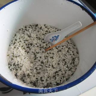 糯米绿豆粽子的做法步骤：2