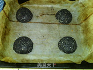 黑芝麻粉面包的做法步骤:10