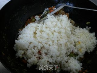 咖哩炒饭的做法步骤:8