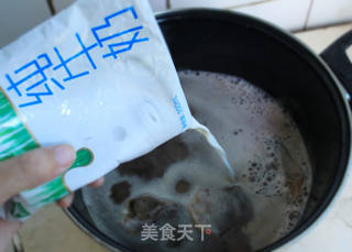 自制红豆奶茶的做法步骤:2