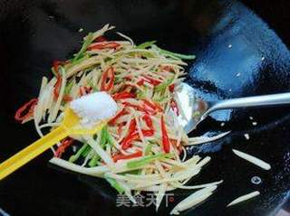 泡椒炒茭白的做法步骤:6