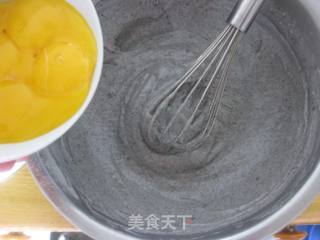 黑芝麻戚风的做法步骤:5