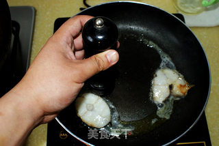 西式香煎鳕鱼的做法步骤:5
