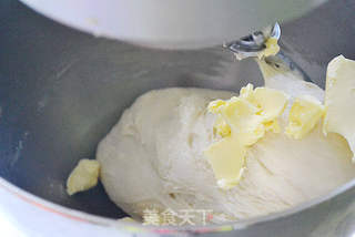 一种面包吃出三种味道——墨西哥蓝莓排包的做法步骤：4
