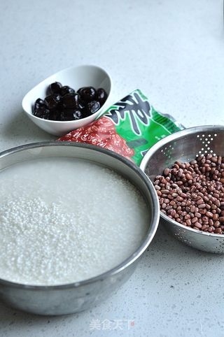 红豆粽的做法步骤：2