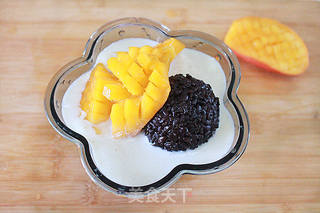 【芒果白雪黑糯米】经典港式甜品丝丝香甜的做法步骤:8