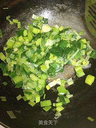 酥皮奶油菌菇汤的做法步骤:4