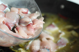 酸菜鱼片的做法步骤:10