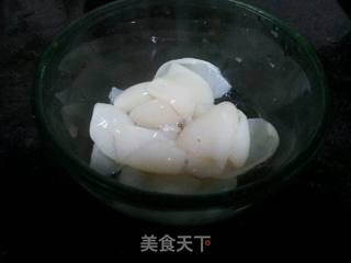 泡椒墨鱼仔的做法步骤：2