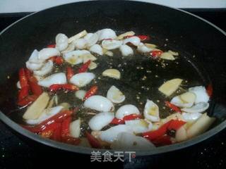 泡椒墨鱼仔的做法步骤：9