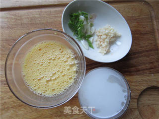 番茄金针蛋花汤的做法步骤:4