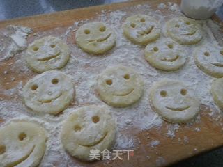笑脸土豆饼的做法步骤:9