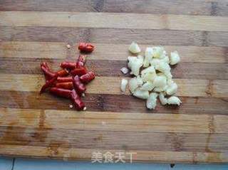 蒜粒炒红苋菜的做法步骤:3