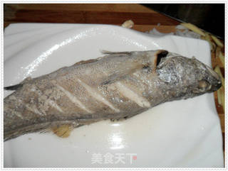 酱香鳘鱼的做法步骤：3