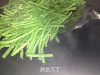 青椒煎豇豆的做法步骤：3