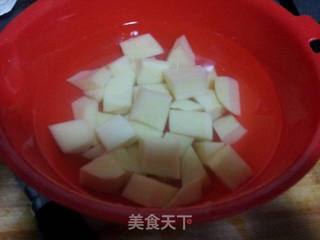 土豆烩牛肉的做法步骤:3