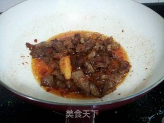 土豆烩牛肉的做法步骤:7