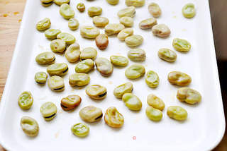 童年里最怀旧的一道小零食——五香脆皮蚕豆的做法步骤:5