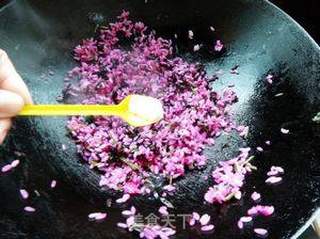 喜欢那抹粉红色——苋菜炒饭的做法步骤:6