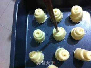 蜜蜂小面包的做法步骤:10