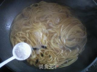 炝汤黄面条的做法步骤:10