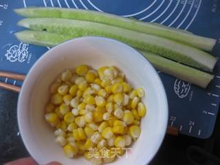 清爽玉米寿司的做法步骤:2