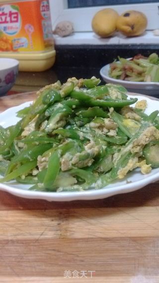 青椒炒鸡蛋的做法步骤:3