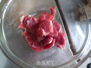 葱椒肉片的做法步骤：1