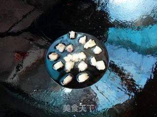 男人们的下酒菜——花生芹菜炒粽子的做法步骤：4