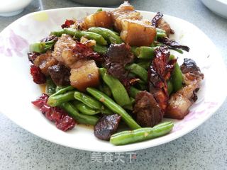 红烧肉烧豆角的做法步骤:11
