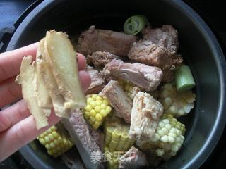 东北玉米炖排骨的做法步骤:9