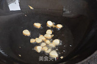 虫草花炒丝瓜的做法步骤:3