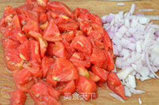 蕃茄鸡蛋意面的做法步骤:2
