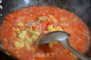 蕃茄鸡蛋意面的做法步骤:7