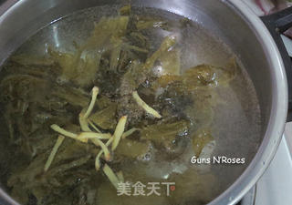 酸菜苦笋汤的做法步骤:5