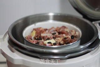 豉香芋头蒸排骨的做法步骤:7